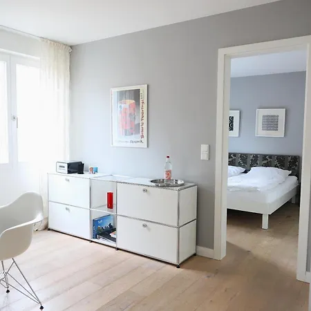 Bomhoffstr. 22a, W4, Blue Water *